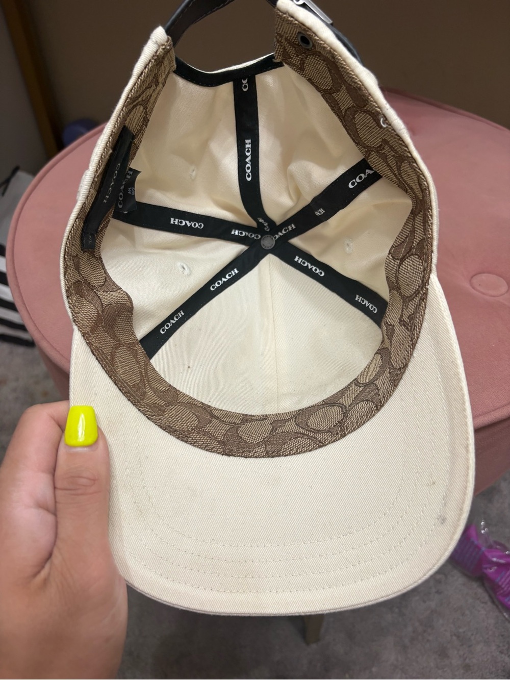 Coach New York Unisex Cream Logo Baseball Cap - Picture 2 of 3